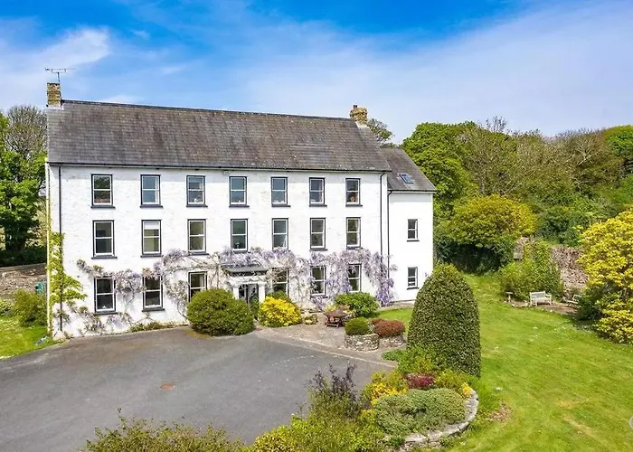 Cuffern Manor